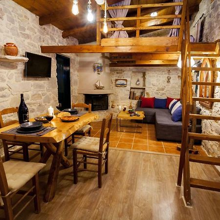 Maison d'hôtes Aristidis'S Plouti Moires Extérieur photo