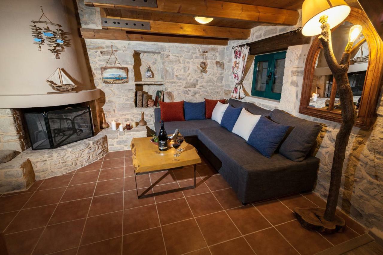 Maison d'hôtes Aristidis'S Plouti Moires Extérieur photo