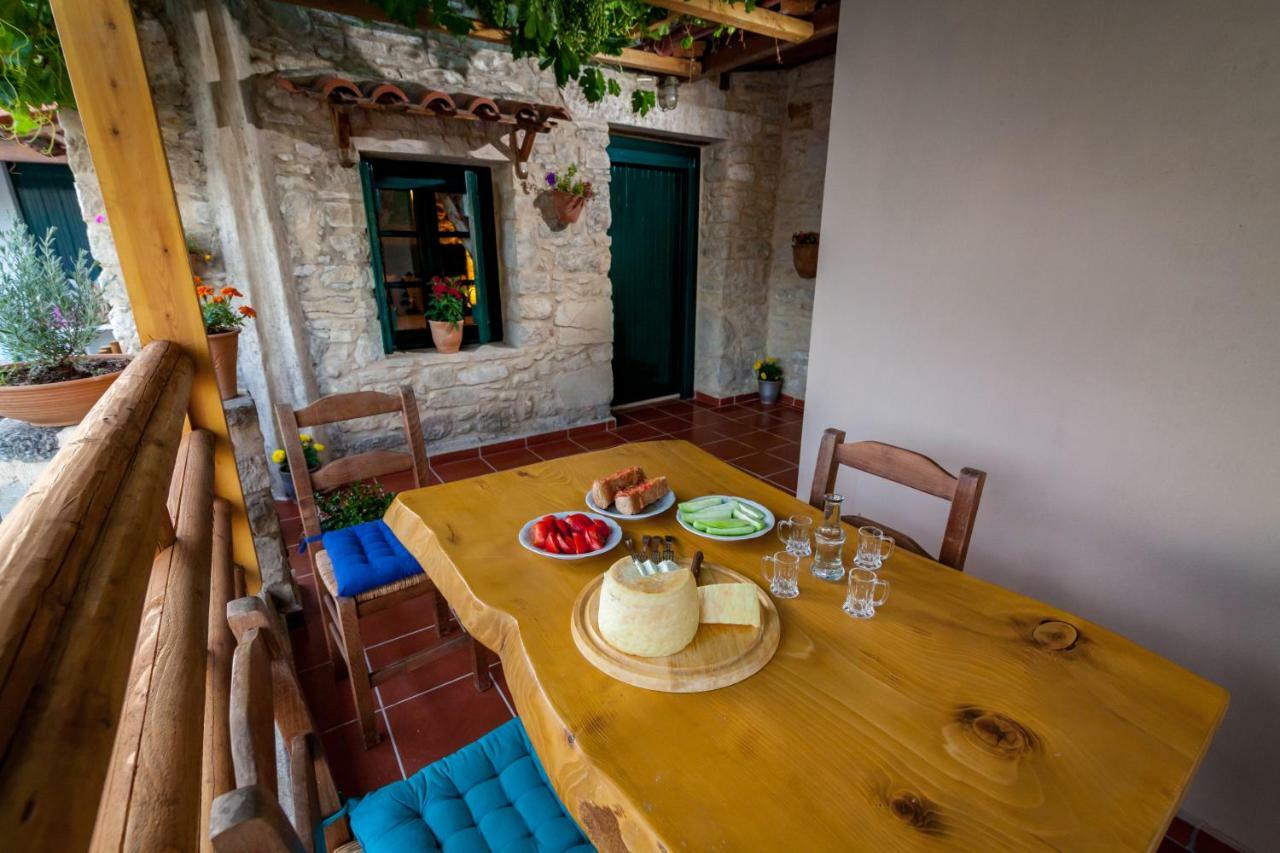 Maison d'hôtes Aristidis'S Plouti Moires Extérieur photo